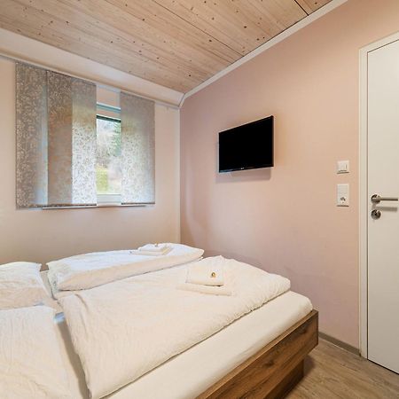 Large Apartment In Sankt Georgen With Balcony Fürstau Εξωτερικό φωτογραφία